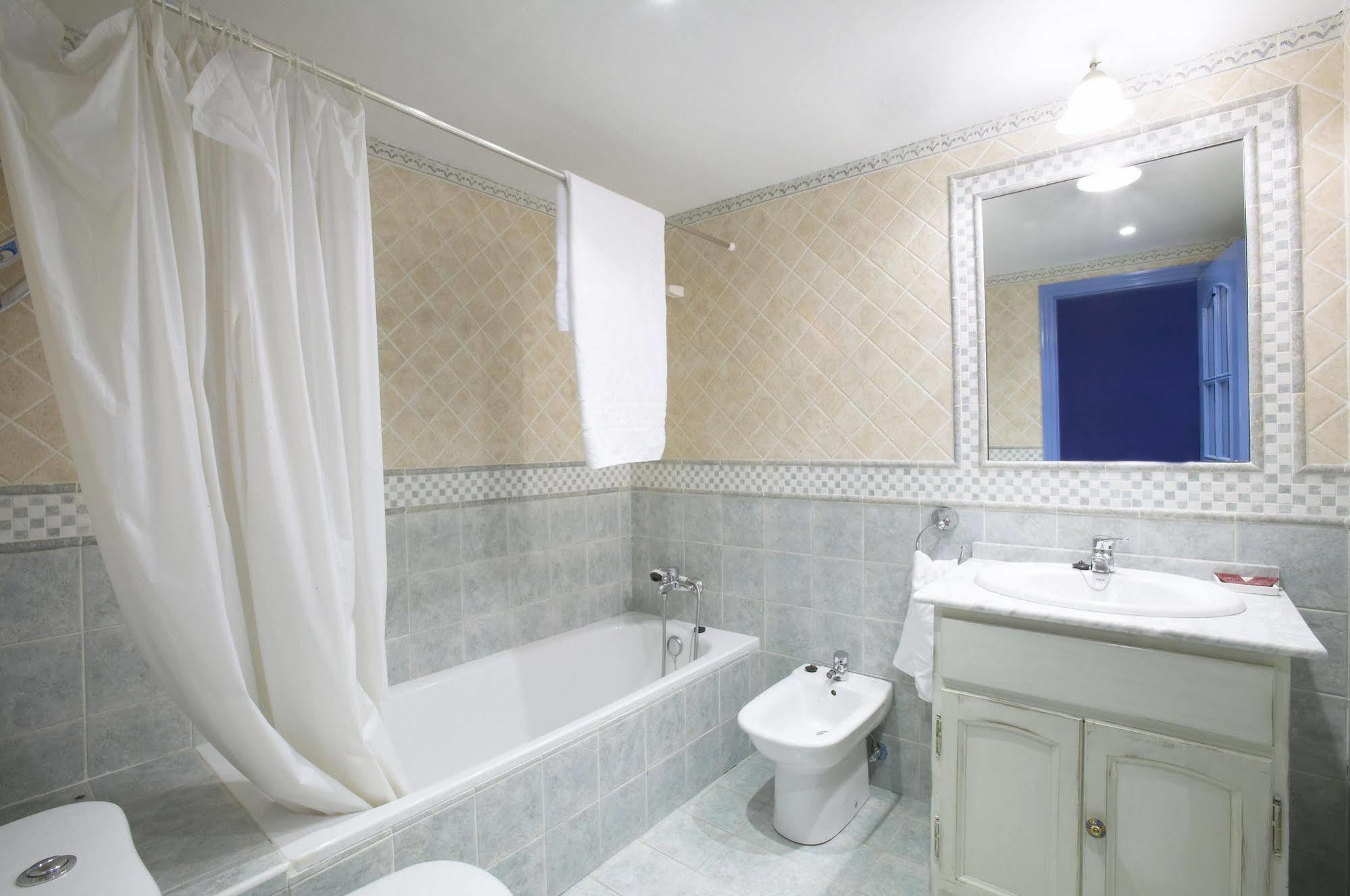 Hotel Kaia Zierbena Ngoại thất bức ảnh